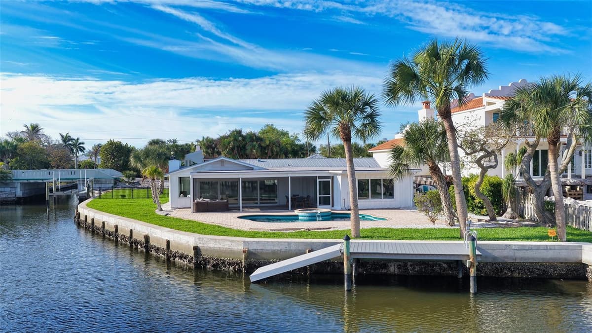 339 TREASURE BOAT WAY — photo 7 of 97