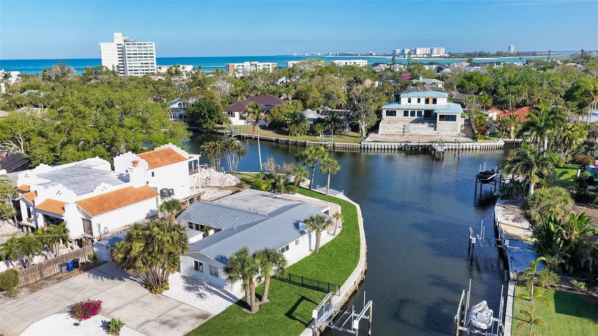 339 TREASURE BOAT WAY — photo 8 of 97