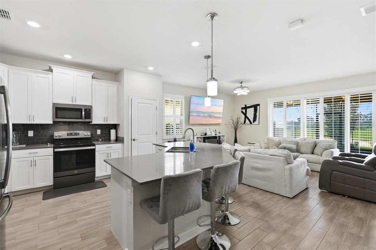 1077 DOWNSWING PL — photo 10 of 59
