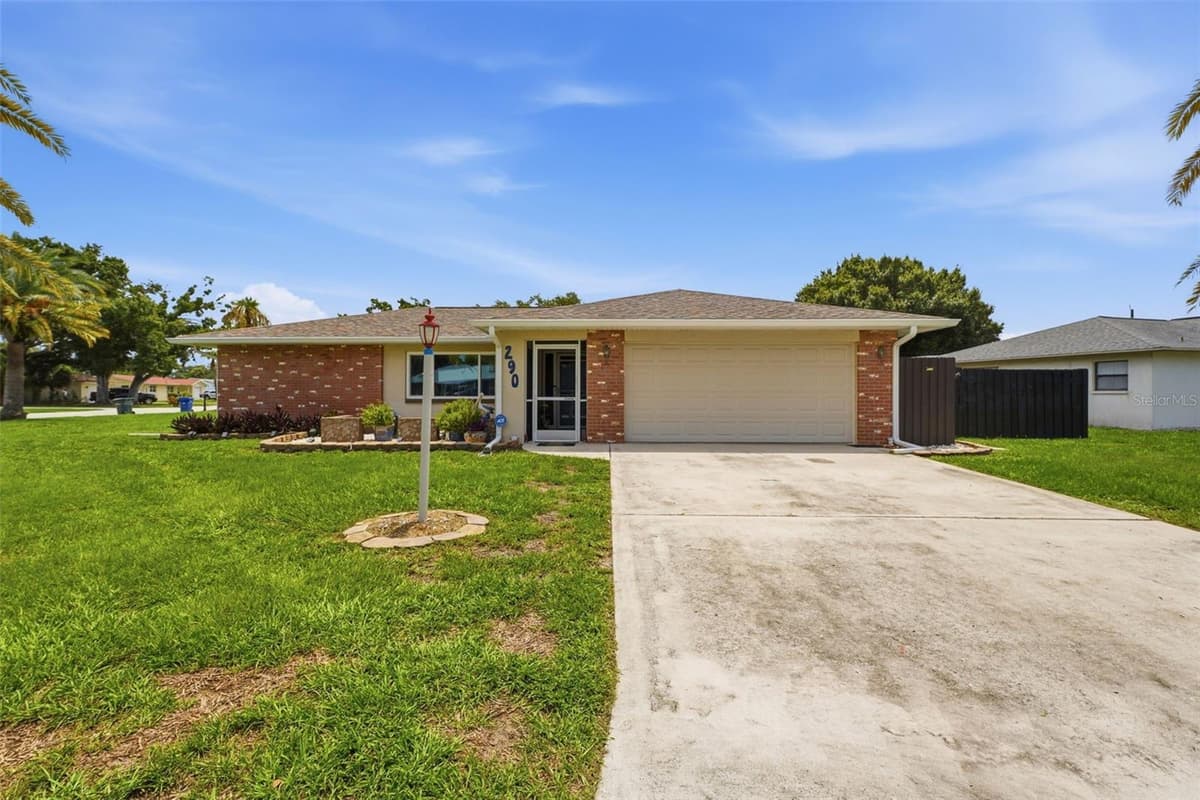 290 CAPRI AVENUE — photo 1 of 62