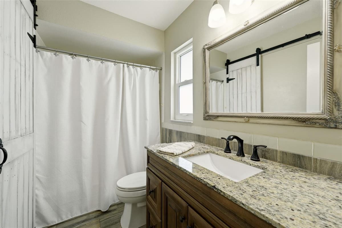 290 CAPRI AVENUE — photo 30 of 62