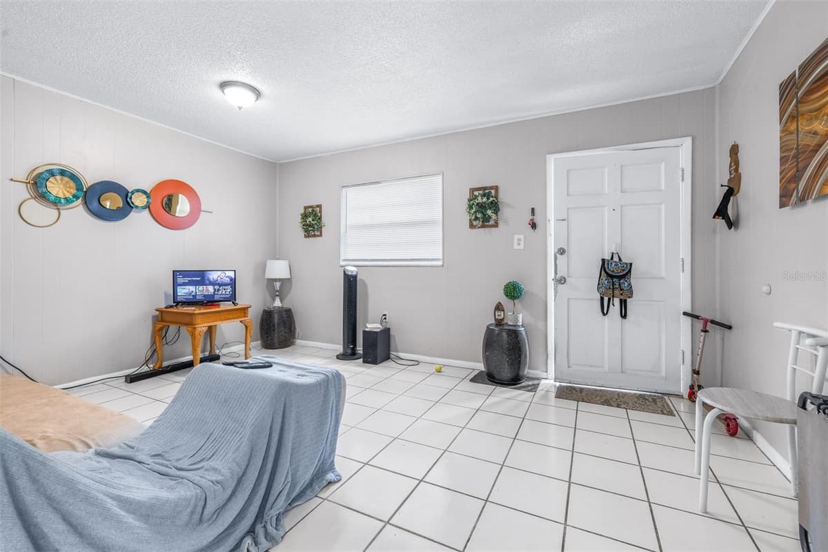 5901 GIBSON AVENUE — photo 34 of 54
