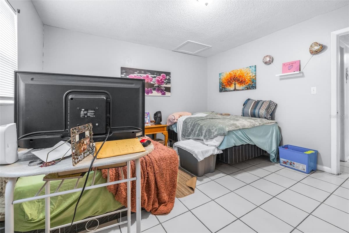 5901 GIBSON AVENUE — photo 44 of 54