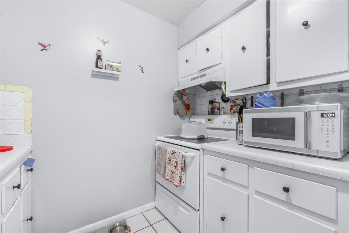 5901 GIBSON AVENUE — photo 40 of 54
