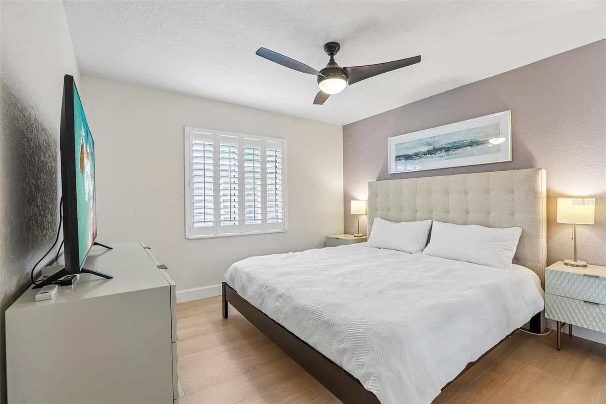 3525 PAUL AVENUE — photo 37 of 46