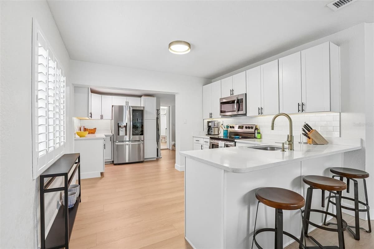 3525 PAUL AVENUE — photo 16 of 46
