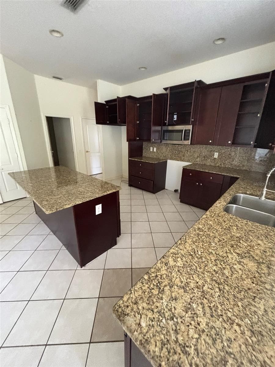 5141 SILVER CHARM TERRACE — photo 4 of 17