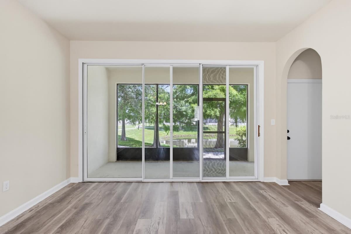 4997 TOWN TERRACE — photo 5 of 18