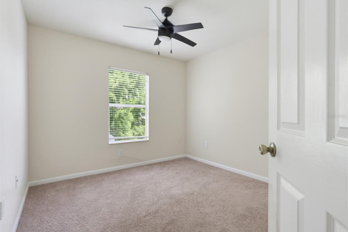 4997 TOWN TERRACE — photo 11 of 18