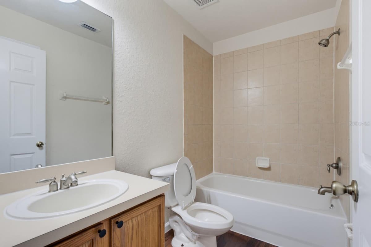 4997 TOWN TERRACE — photo 14 of 18