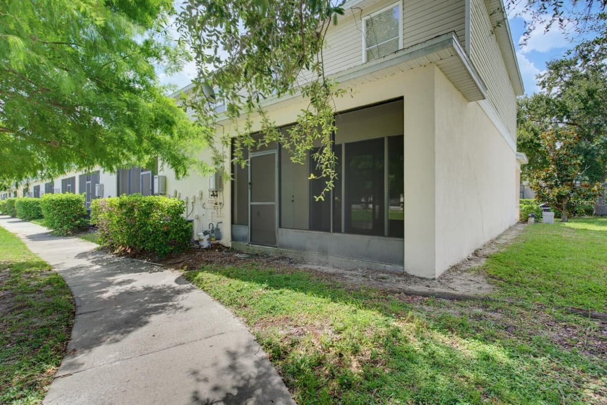 4997 TOWN TERRACE — photo 17 of 18