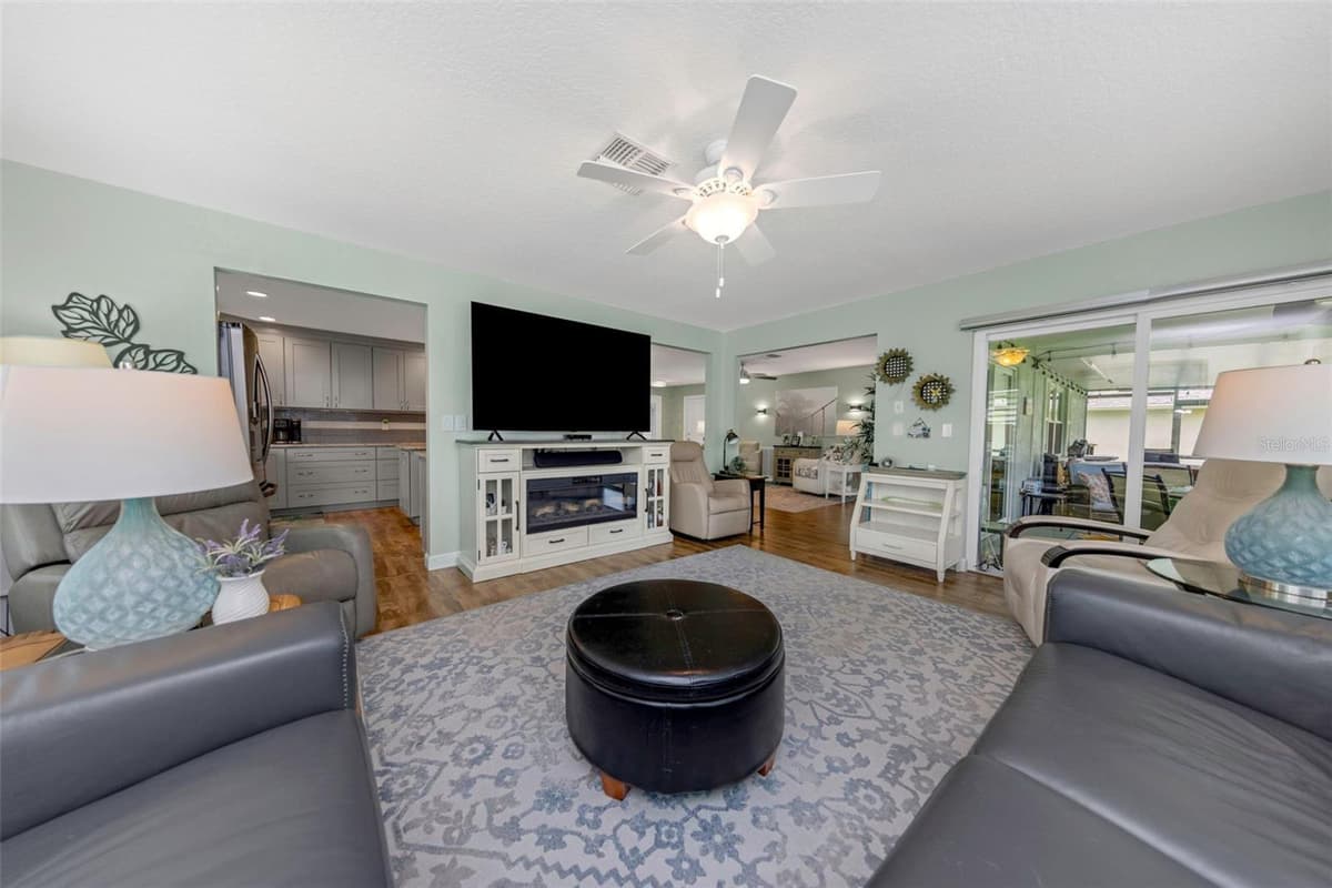 1308 GILLESPIE DRIVE — photo 12 of 26