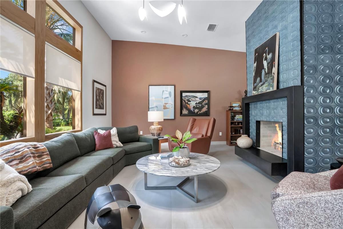 1095 HARBOUR ISLAND ROAD — photo 8 of 58