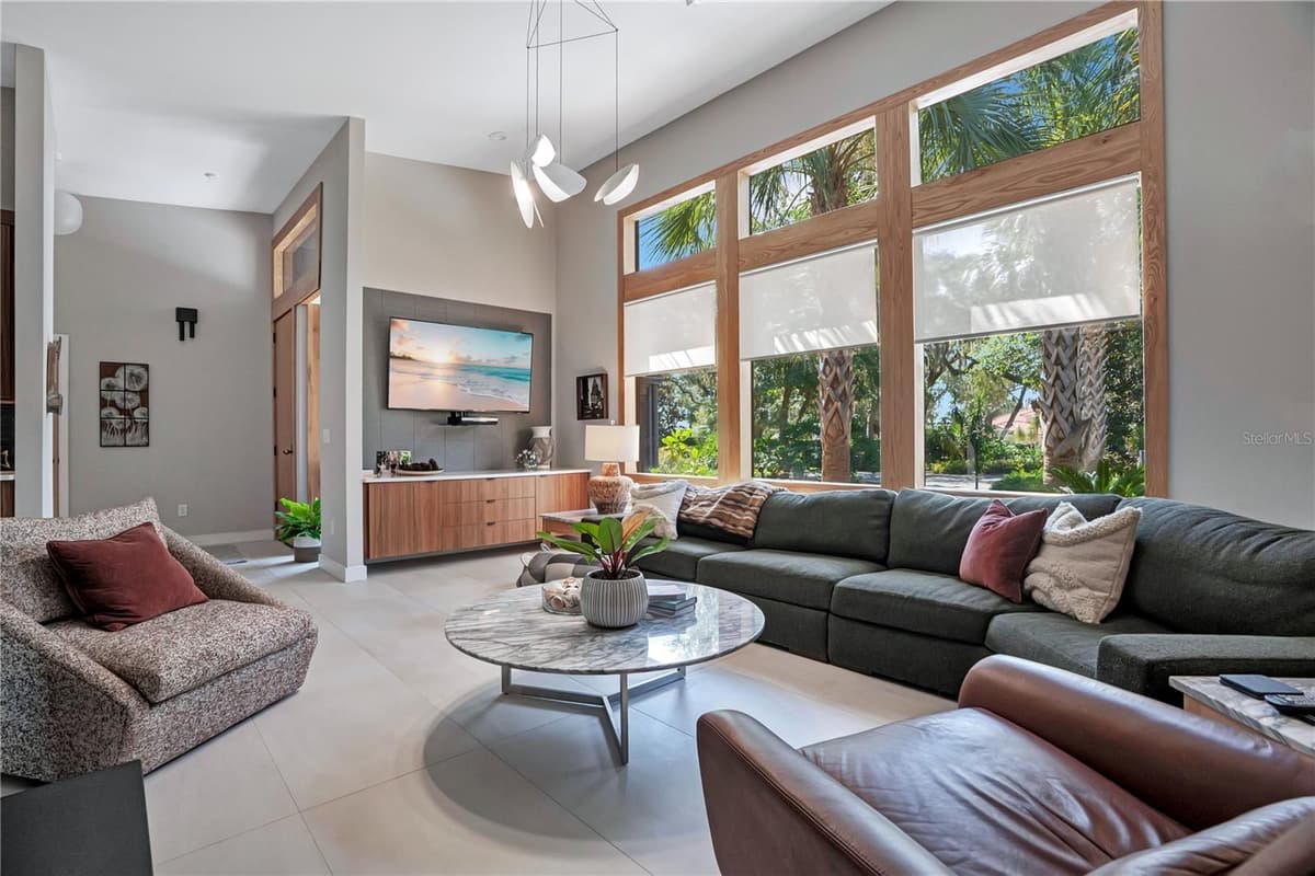 1095 HARBOUR ISLAND ROAD — photo 9 of 58