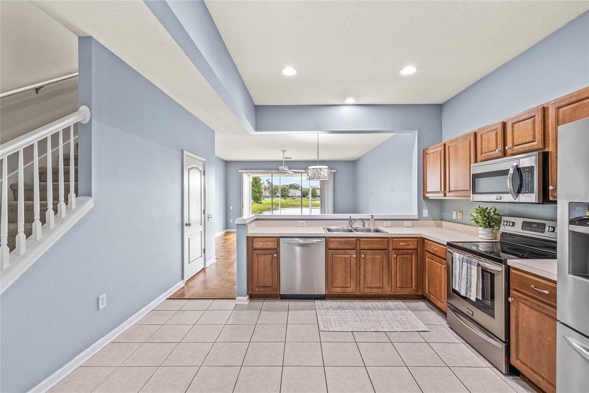 4879 POND RIDGE DRIVE — photo 8 of 57