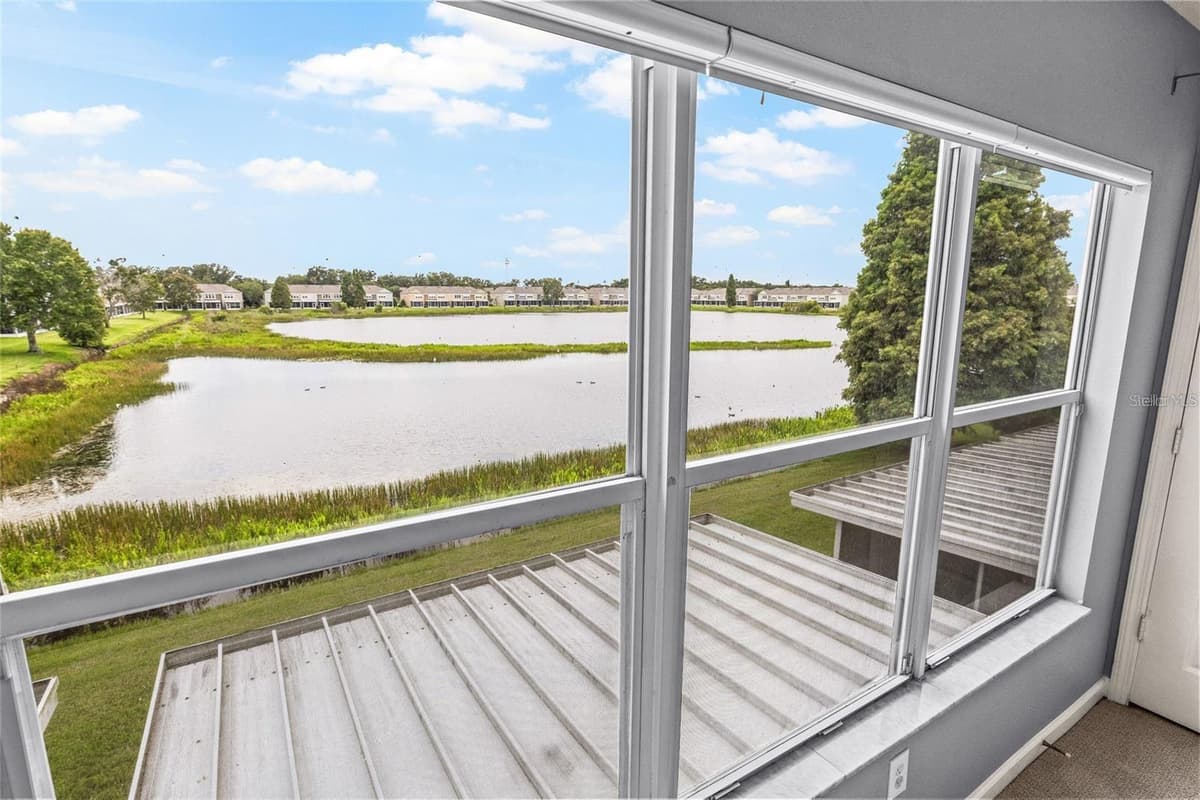 4879 POND RIDGE DRIVE — photo 23 of 57