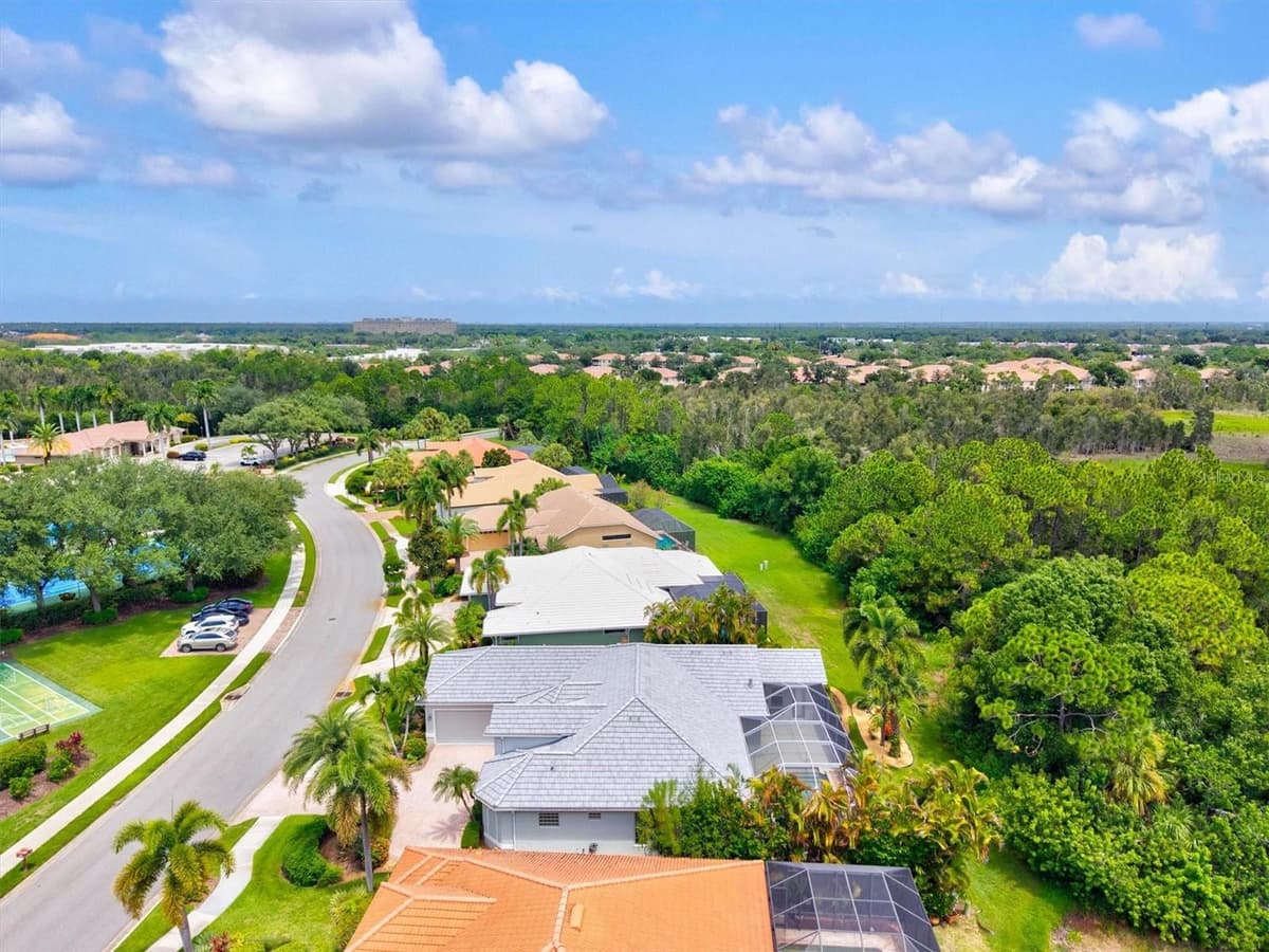 4364 CORSO VENETIA BOULEVARD — photo 79 of 92