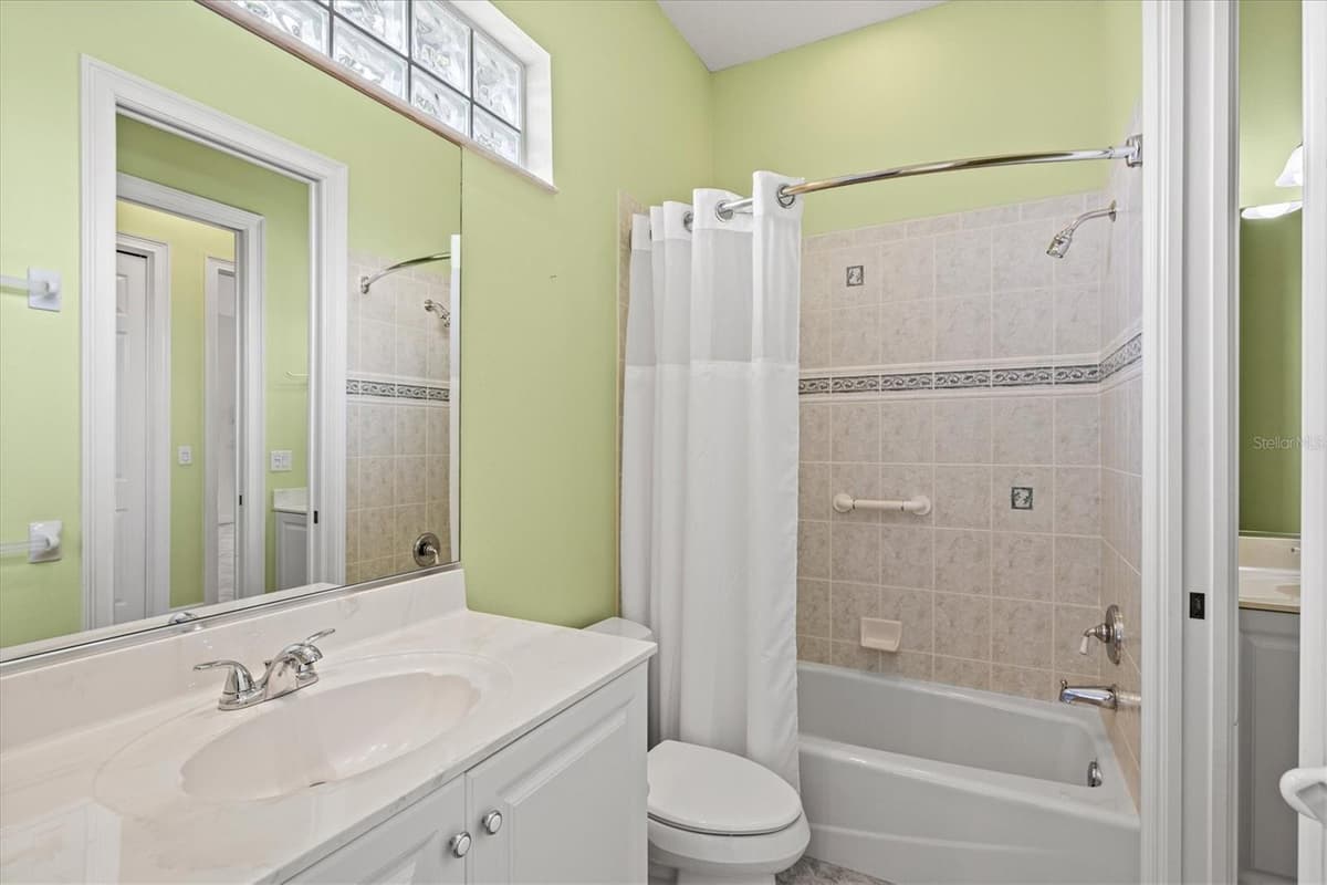 4364 CORSO VENETIA BOULEVARD — photo 55 of 92