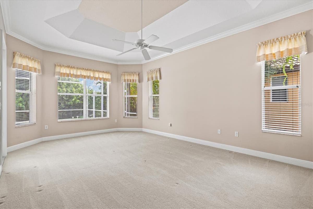 4364 CORSO VENETIA BOULEVARD — photo 36 of 92
