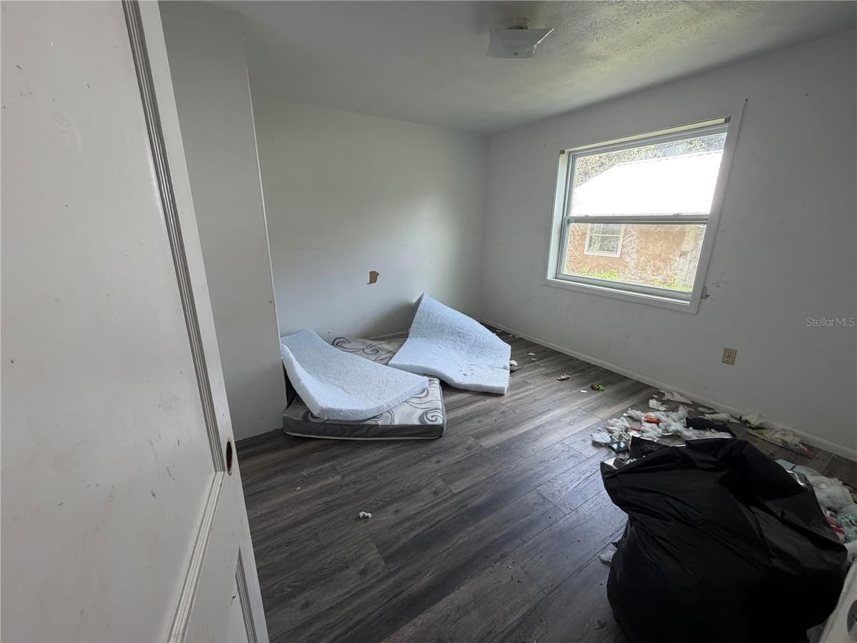 9929 FACTORY AVENUE — photo 18 of 27