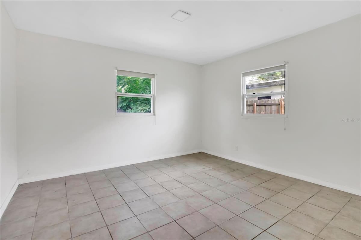 315 E STREET — photo 19 of 22