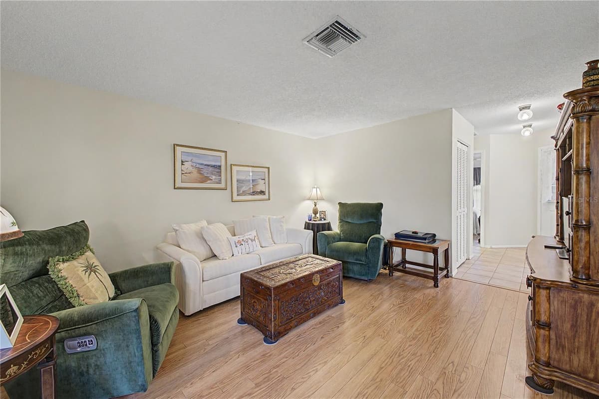 6591 BRAMBLELEAF DRIVE — photo 9 of 45