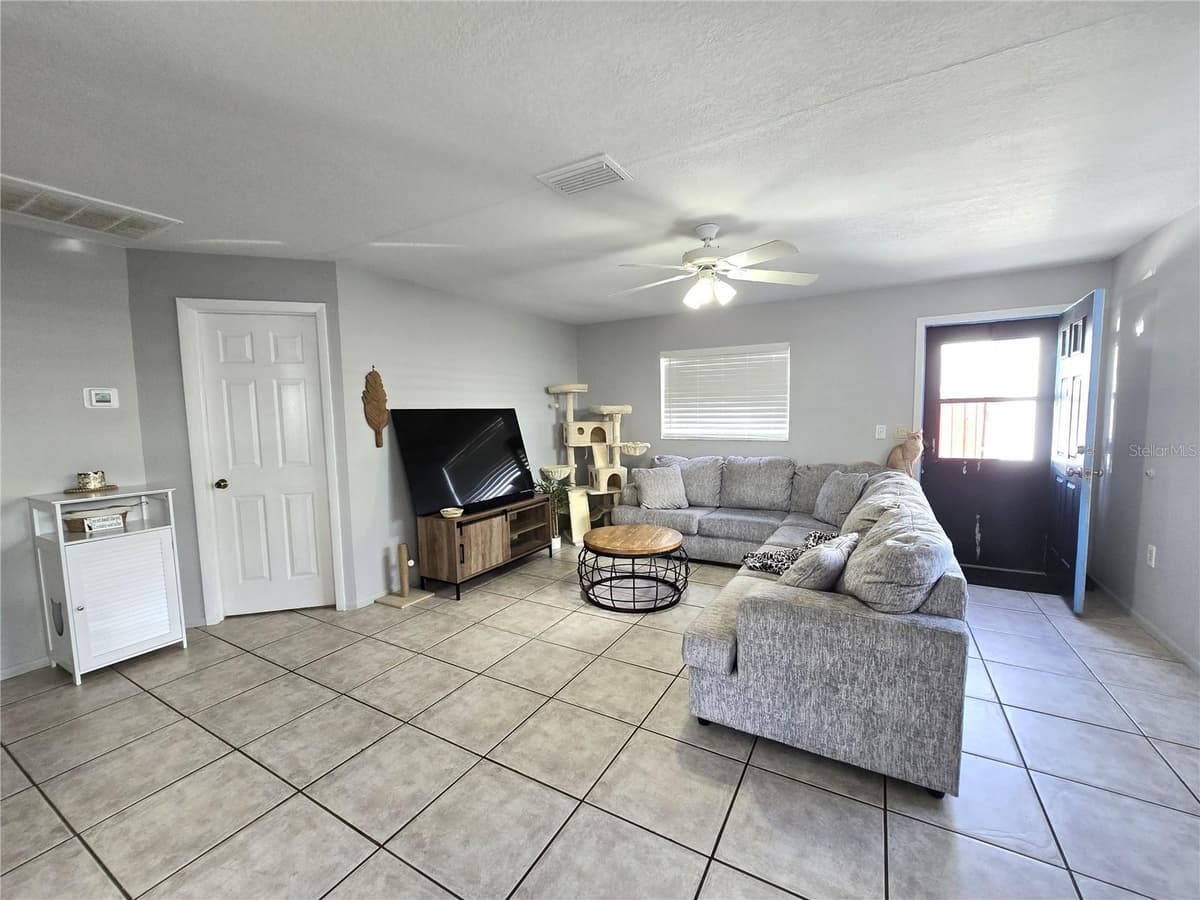 5422 AMY LANE — photo 17 of 18
