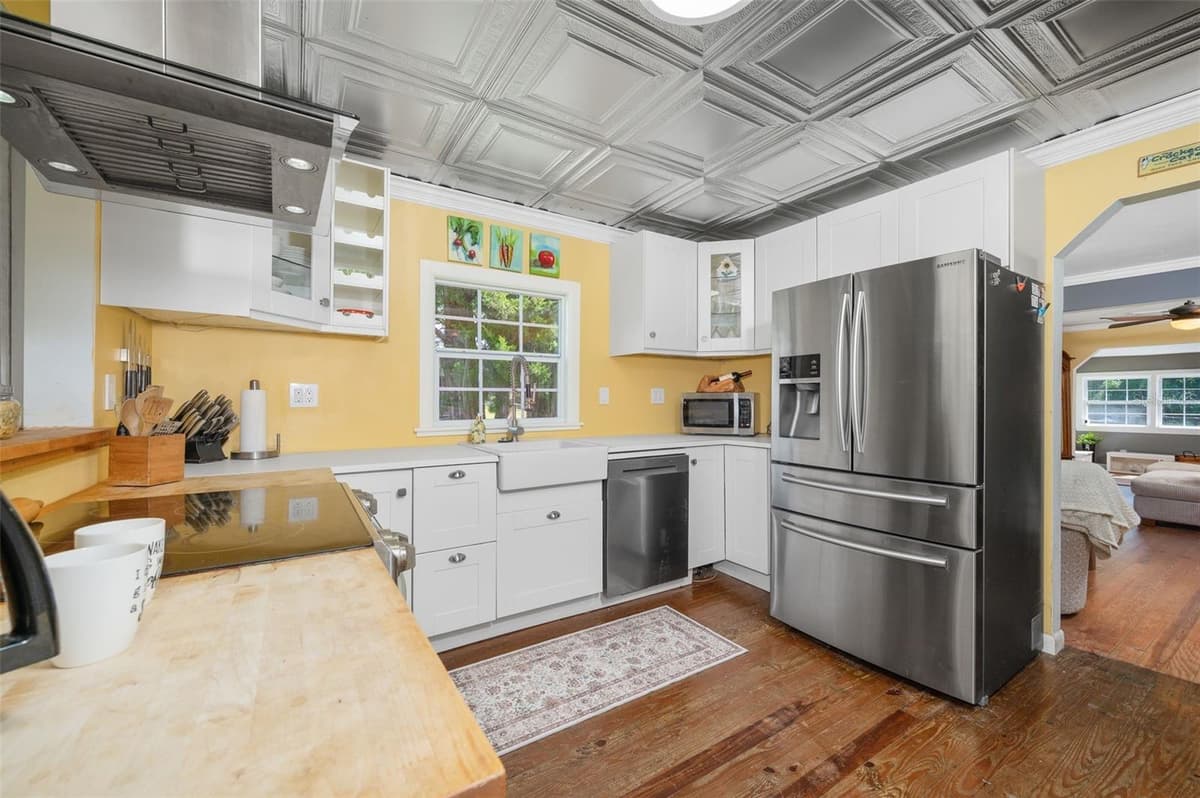 6218 202ND STREET — photo 16 of 67