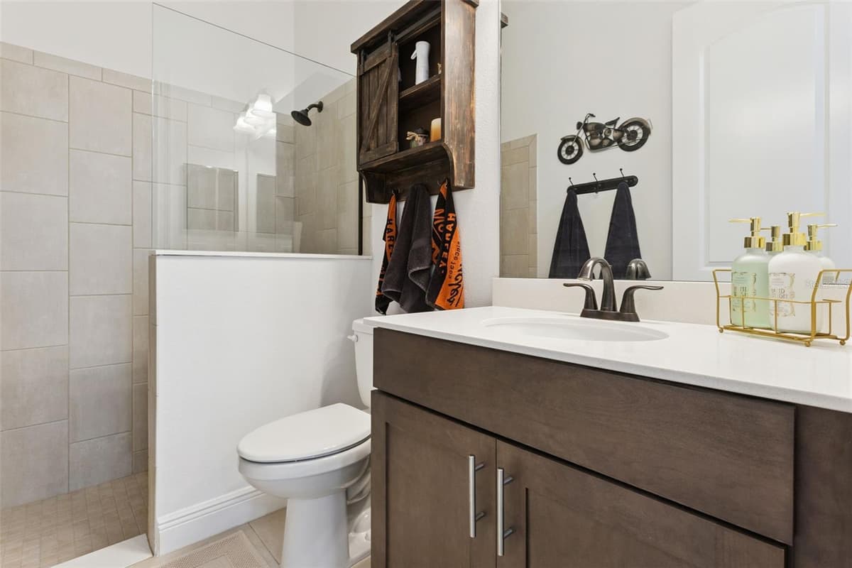 5141 GREENS DRIVE — photo 32 of 51