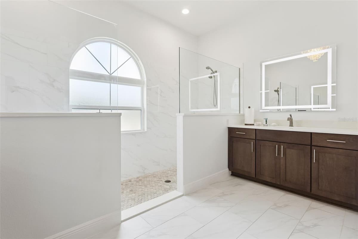 5141 GREENS DRIVE — photo 29 of 51