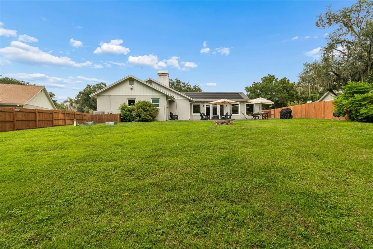 3607 LITHIA RIDGE BOULEVARD — photo 50 of 61