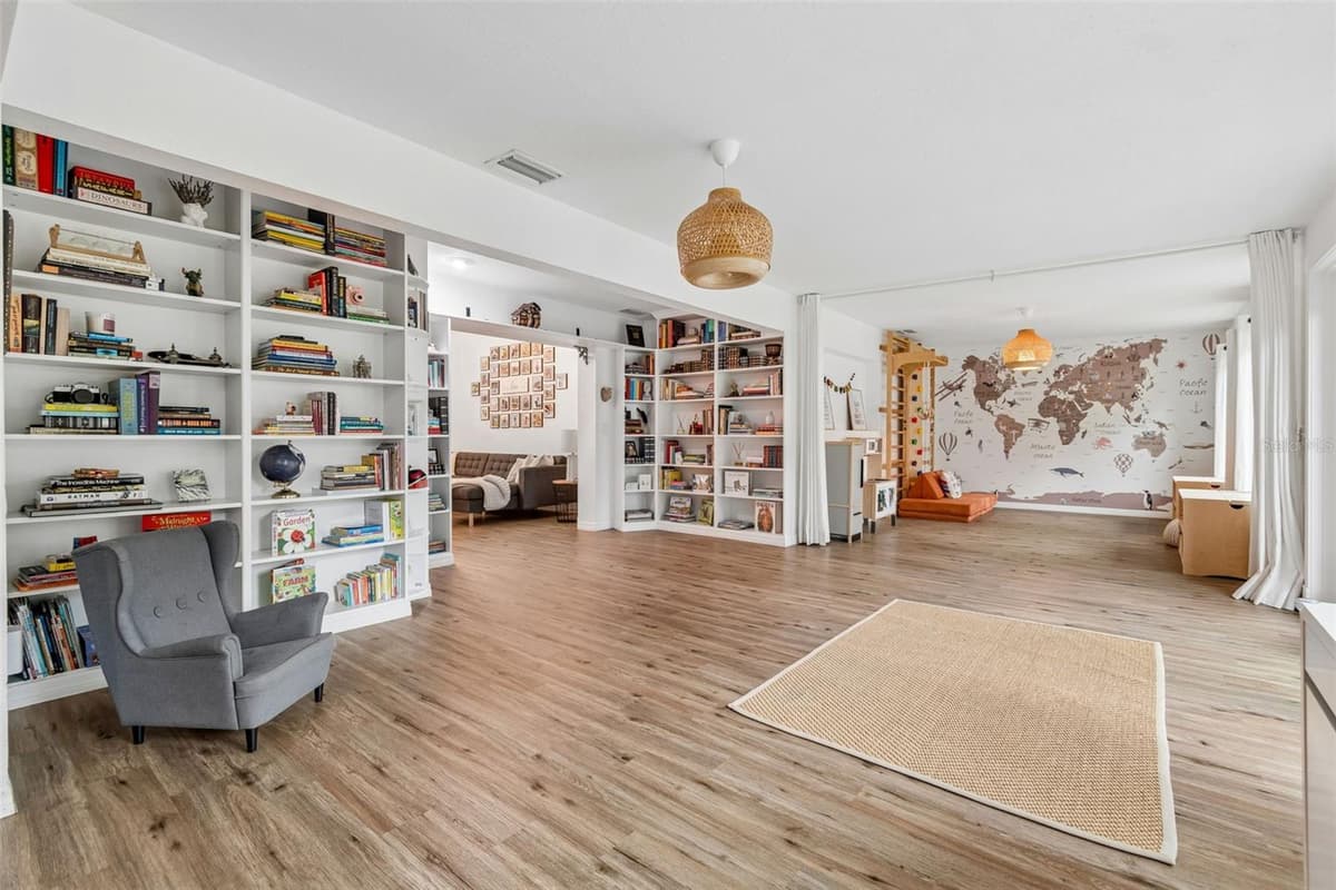 3607 LITHIA RIDGE BOULEVARD — photo 20 of 61