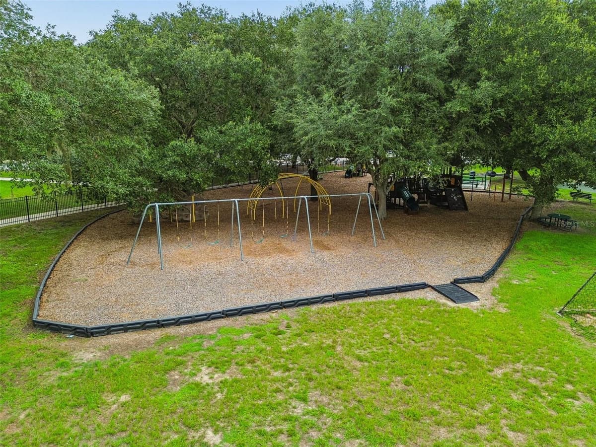 3607 LITHIA RIDGE BOULEVARD — photo 57 of 61