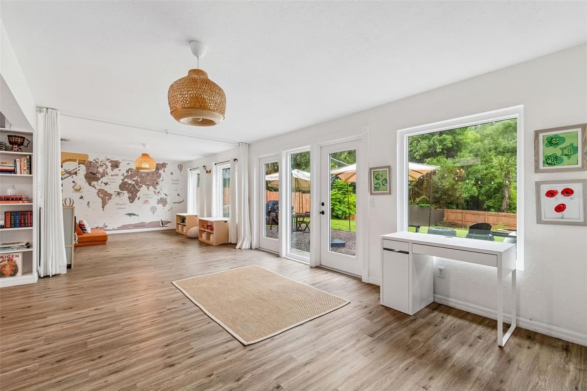 3607 LITHIA RIDGE BOULEVARD — photo 43 of 61