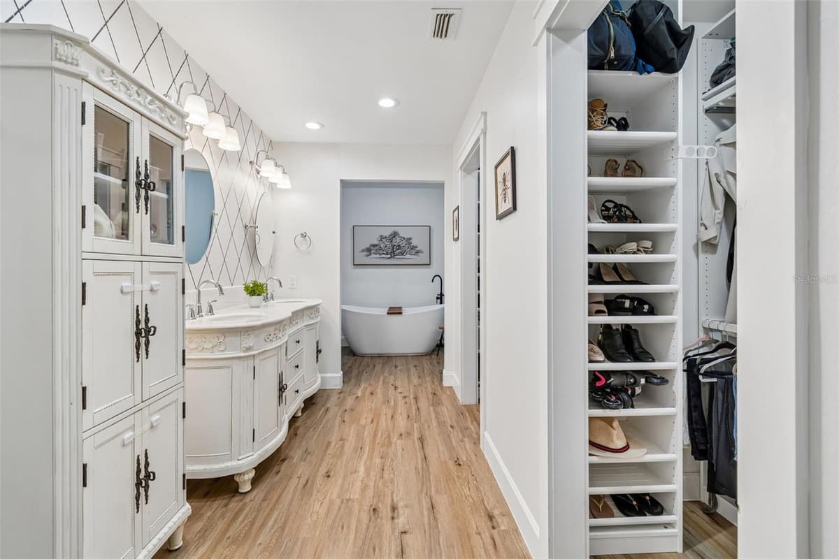 3607 LITHIA RIDGE BOULEVARD — photo 26 of 61