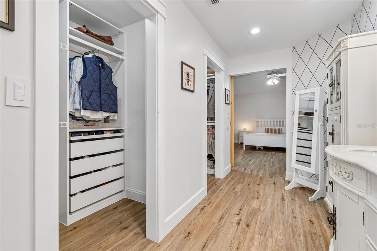 3607 LITHIA RIDGE BOULEVARD — photo 31 of 61