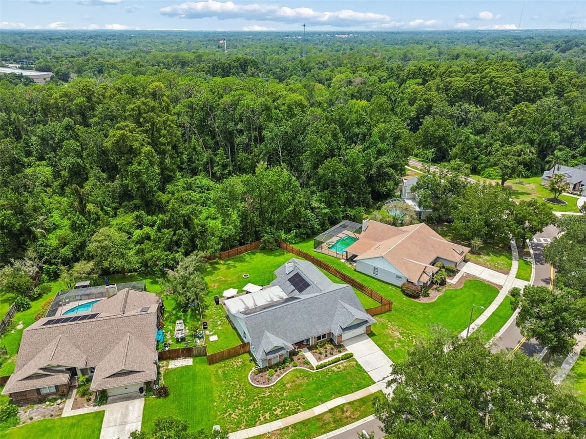 3607 LITHIA RIDGE BOULEVARD — photo 51 of 61