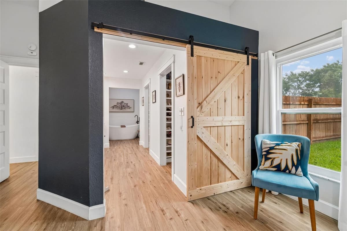 3607 LITHIA RIDGE BOULEVARD — photo 25 of 61