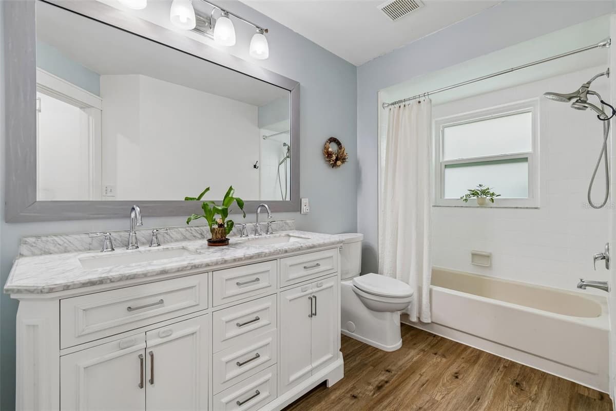 3607 LITHIA RIDGE BOULEVARD — photo 38 of 61