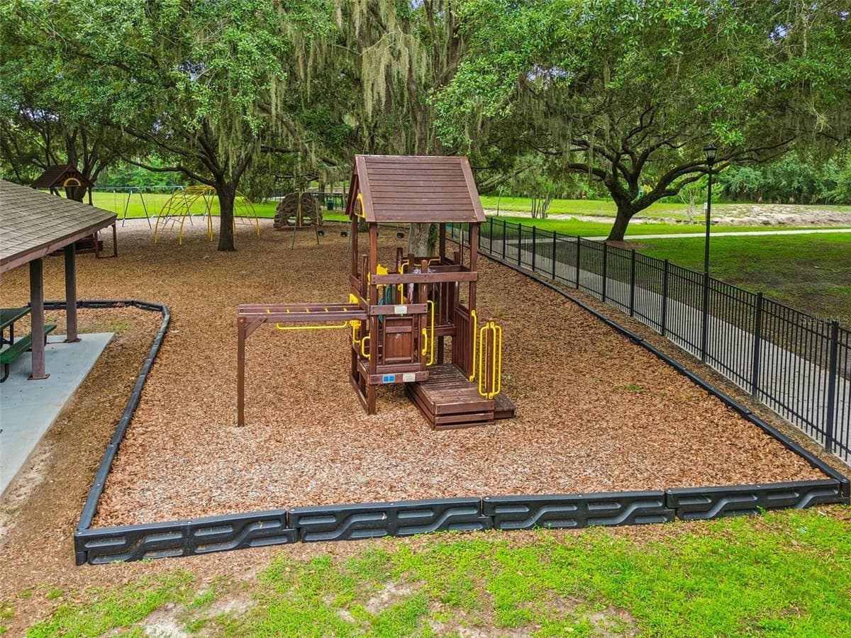 3607 LITHIA RIDGE BOULEVARD — photo 56 of 61