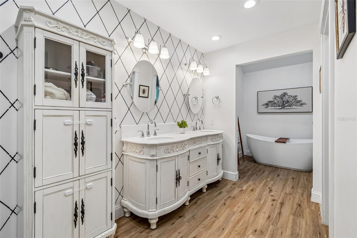 3607 LITHIA RIDGE BOULEVARD — photo 27 of 61