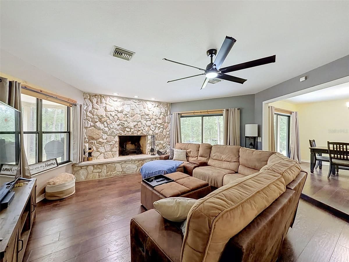 26311 WILLOW STREET — photo 12 of 95