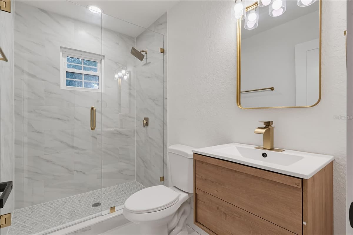 17 PINEWOOD CIRCLE — photo 46 of 66