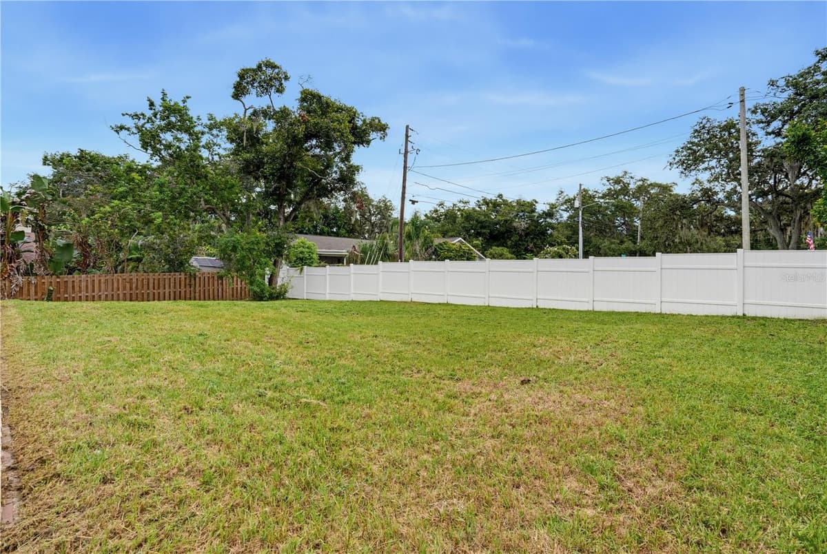 17 PINEWOOD CIRCLE — photo 58 of 66
