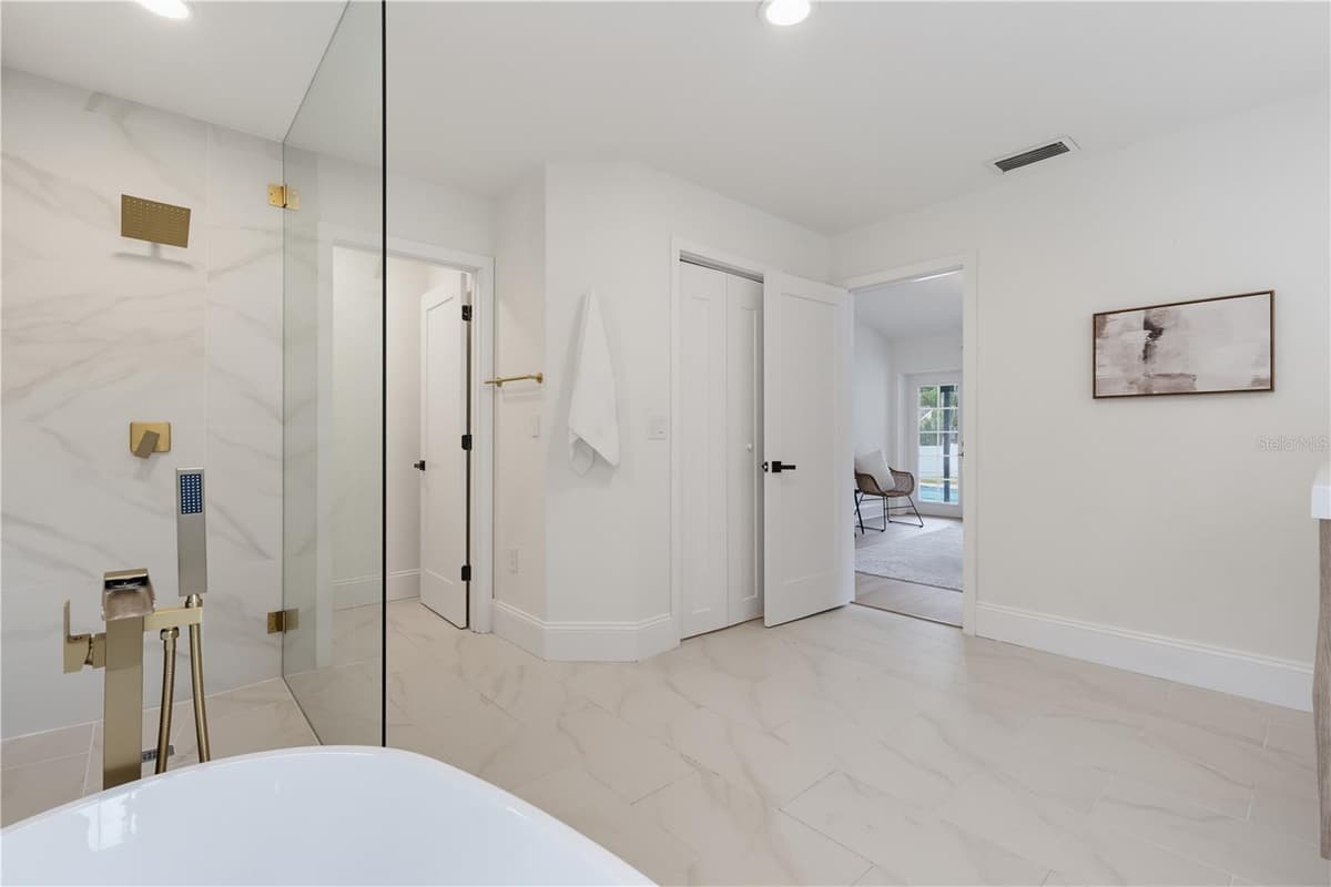17 PINEWOOD CIRCLE — photo 33 of 66
