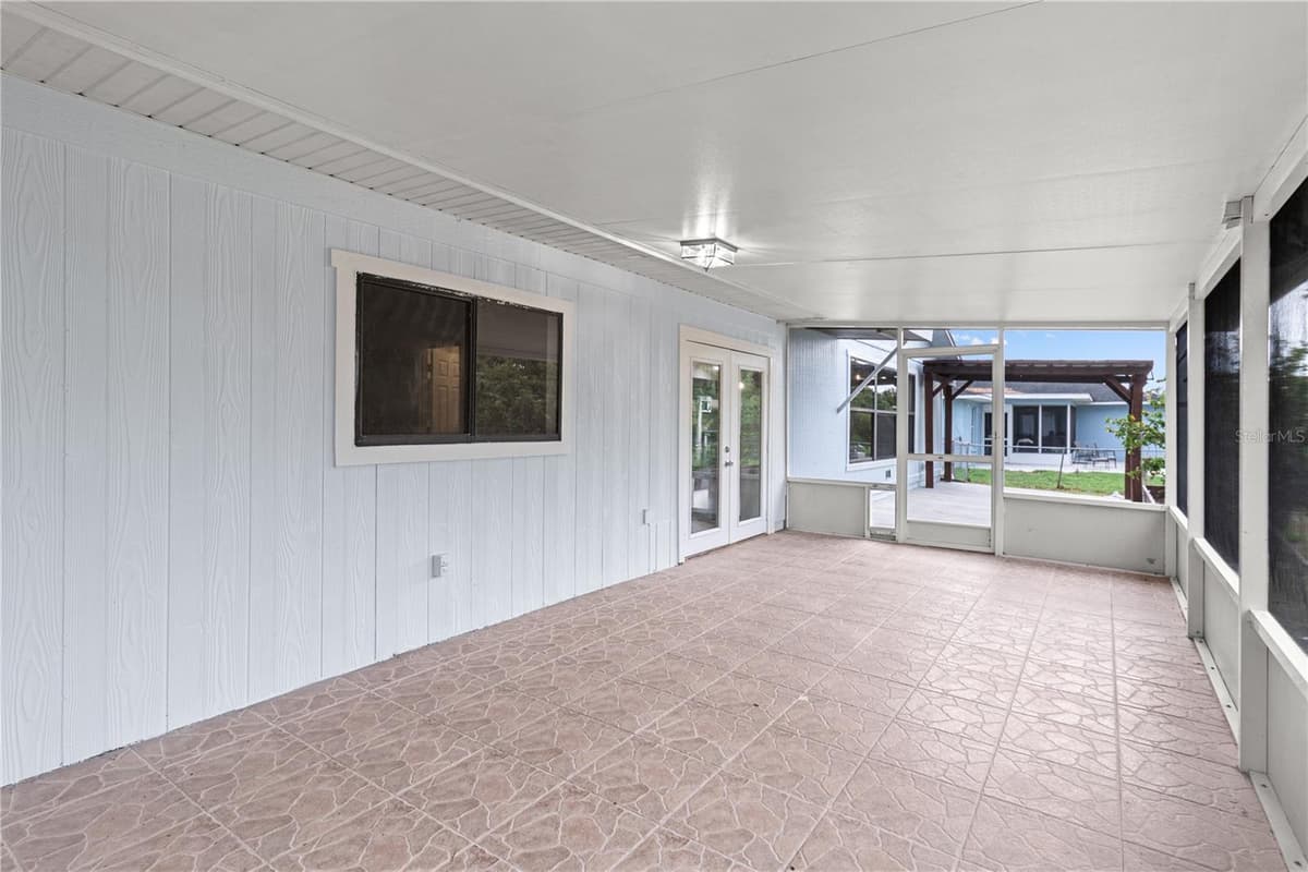 5011 LEON DRIVE — photo 22 of 31