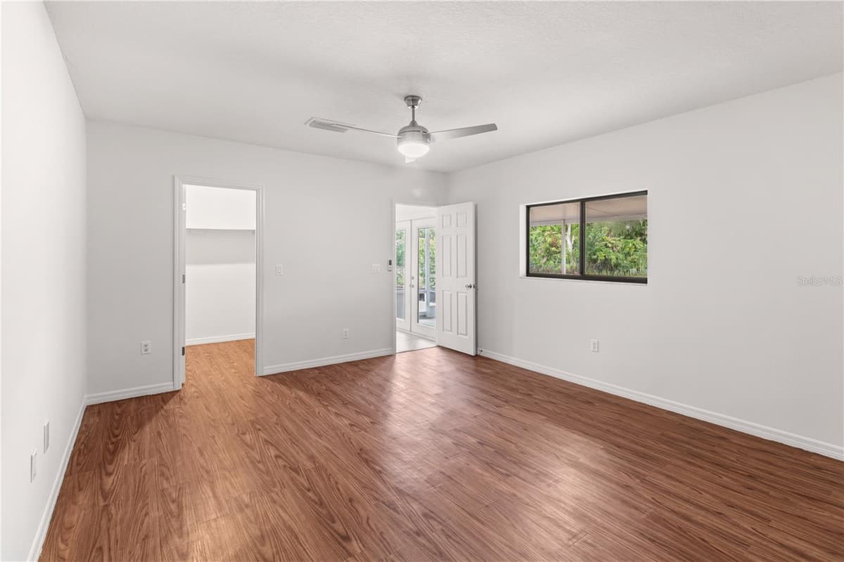 5011 LEON DRIVE — photo 13 of 31