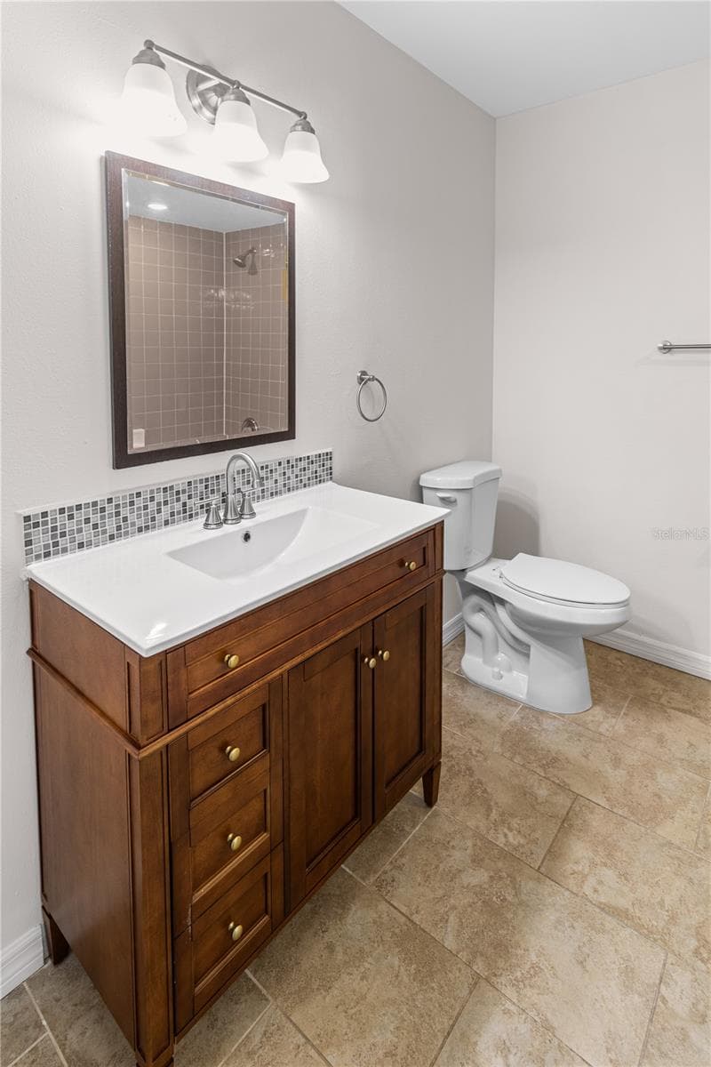 5011 LEON DRIVE — photo 17 of 31