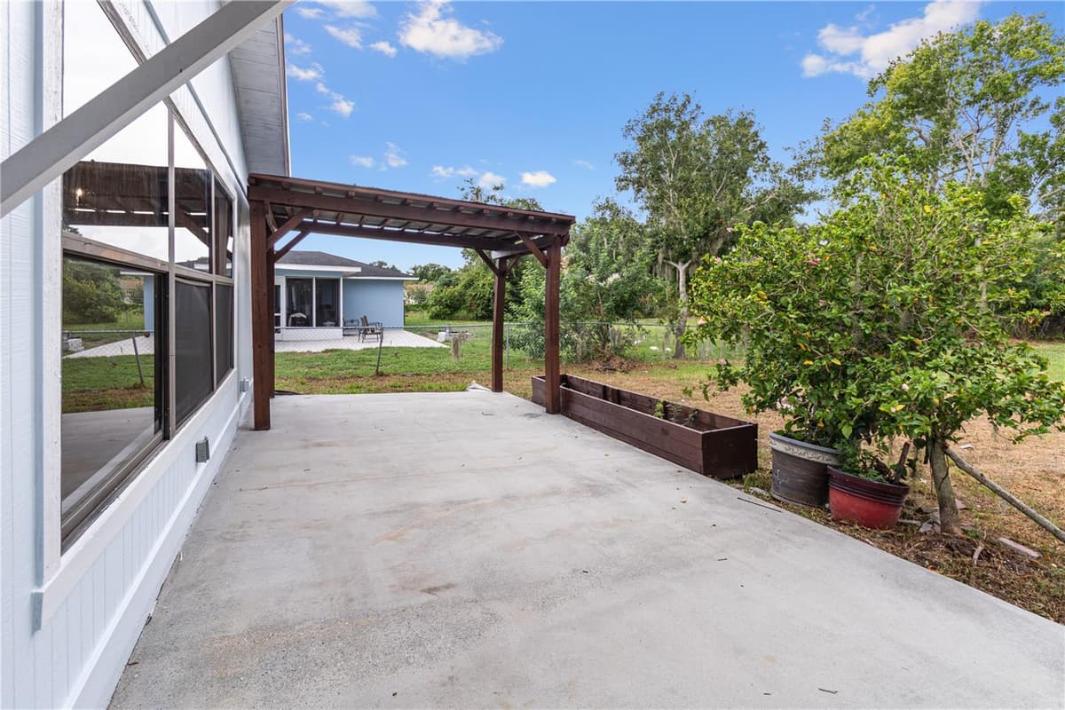 5011 LEON DRIVE — photo 25 of 31