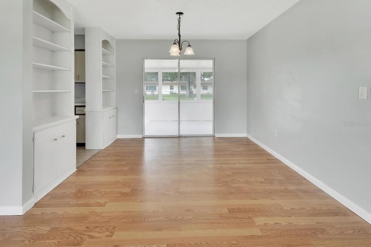 9 LARKSPUR LANE — photo 6 of 30